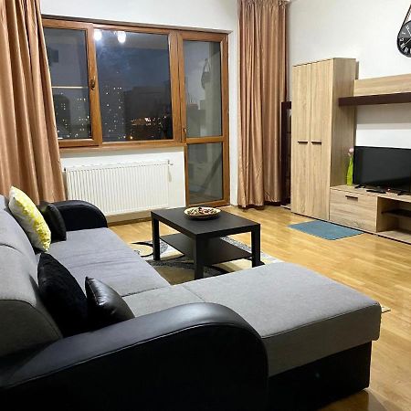 Sky Modern 1 Bedroom Apt W Free Parking บูคาเรสต์ ภายนอก รูปภาพ