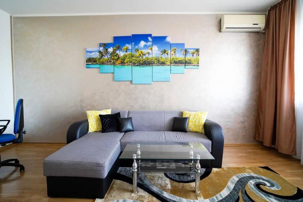 Sky Modern 1 Bedroom Apt W Free Parking บูคาเรสต์ ภายนอก รูปภาพ