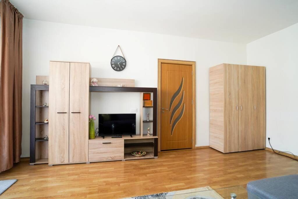 Sky Modern 1 Bedroom Apt W Free Parking บูคาเรสต์ ภายนอก รูปภาพ