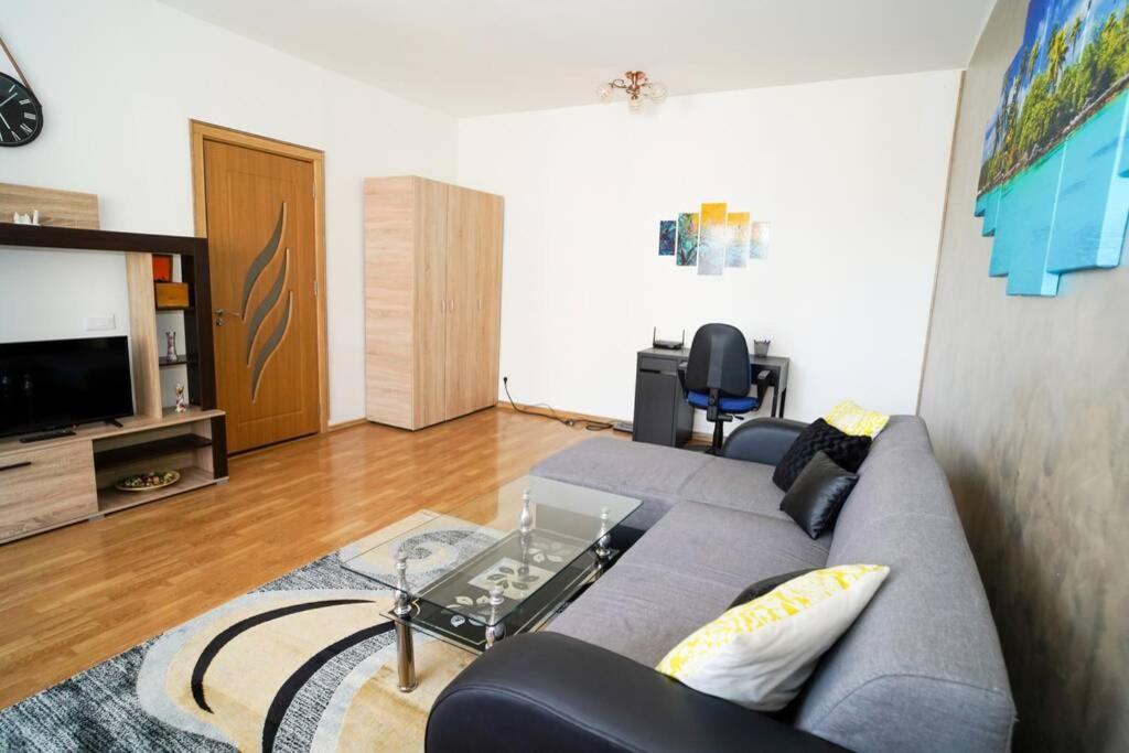 Sky Modern 1 Bedroom Apt W Free Parking บูคาเรสต์ ภายนอก รูปภาพ
